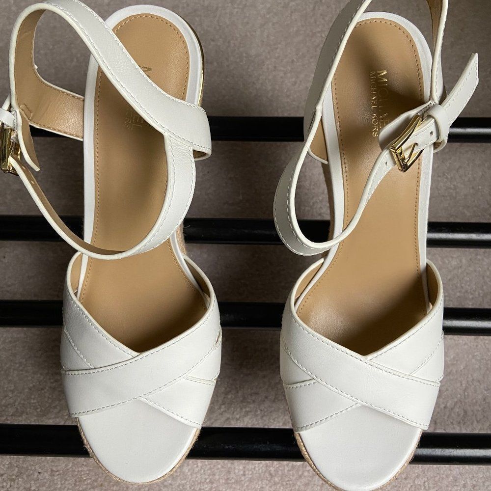 MICHAEL KORS Women Viola Leather Sandals - NEW